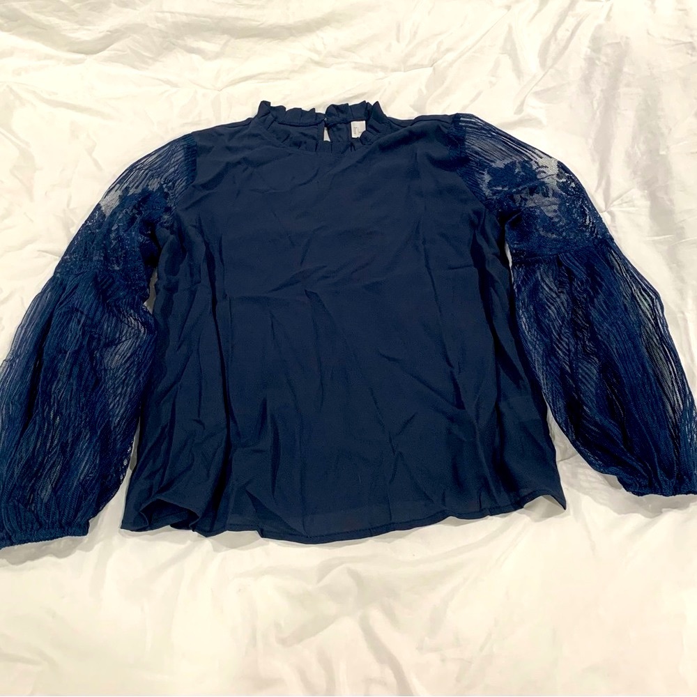 New-never worn fancy lace dress shirt.